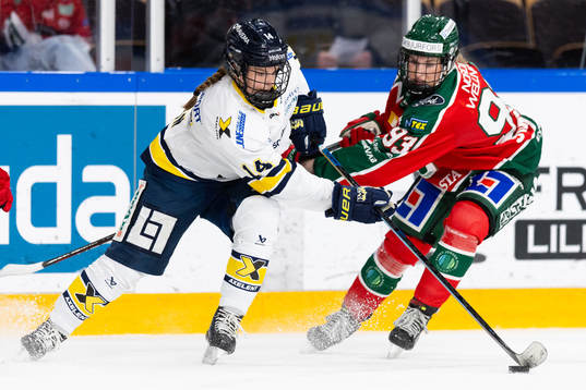 HV71s Evelina Arvidsson och Frölundas Nellie Svensson