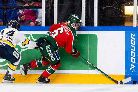 HV71s Evelina Arvidsson och Frölundas Maja Beverin