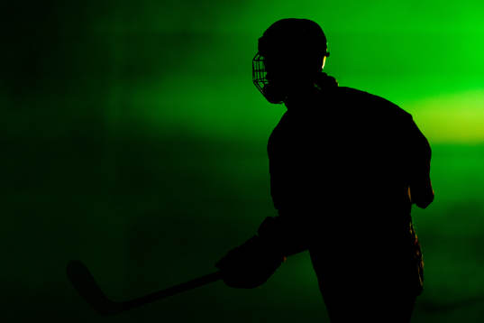 Frölundas Nellie Svensson innan ishockeymatchen i SDHL