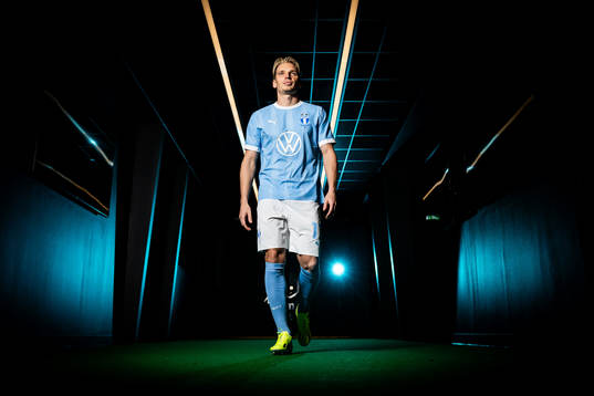 Malmö FF presenterar Jens Stryger Larsen som ny spelare
