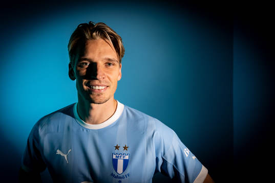 Malmö FF presenterar Jens Stryger Larsen som ny spelare