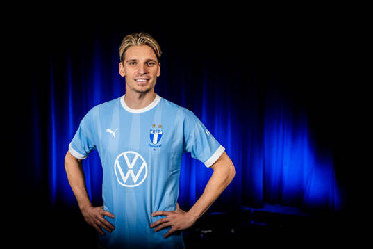 Malmö FF presenterar Jens Stryger Larsen som ny spelare