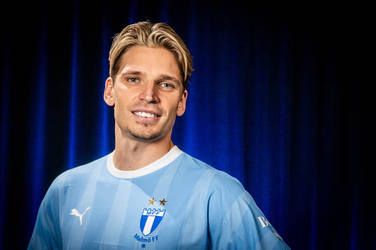 Malmö FF presenterar Jens Stryger Larsen som ny spelare