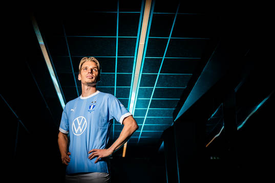 Malmö FF presenterar Jens Stryger Larsen som ny spelare