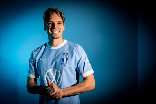 Malmö FF presenterar Jens Stryger Larsen som ny spelare
