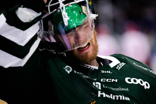 Färjestads målvakt Victor Brattström deppar