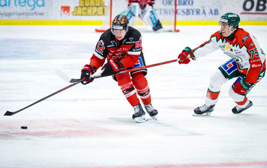 Örebros Robert Leino och Frölundas David Edstrom