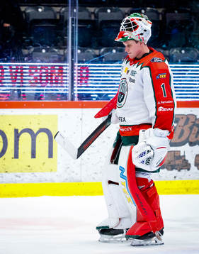 Frölundas målvakt Lars Johansson deppar