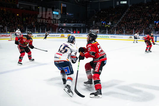 Växjös Noah Östlund och Luleås Juhani Tyrväinen
