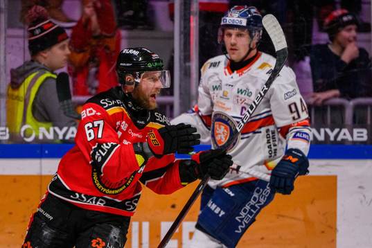Luleås Isac Hedqvist jublar