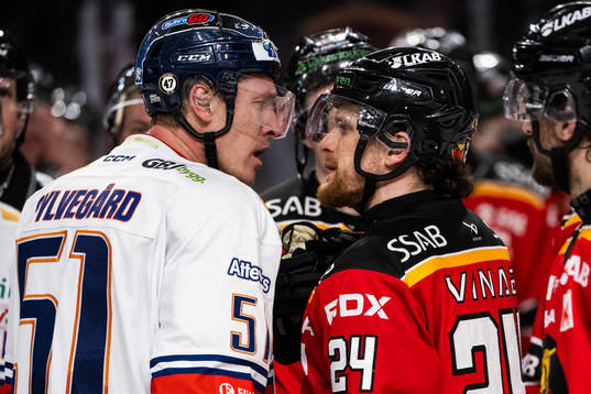 Växjös Emil Sylvegård och Luleås Brendan Shinnimin