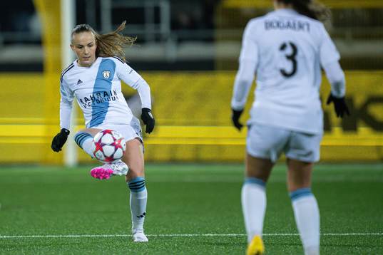 Julie Dufour of Paris FC