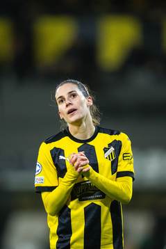 Clarissa Larisey of Häcken looks dejected