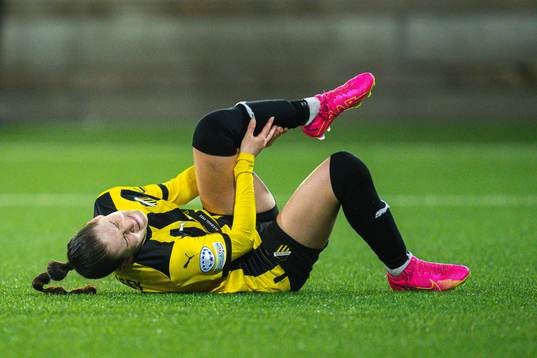 Clarissa Larisey of Häcken in pain