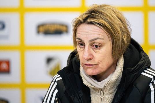Head coach Sandrine Soubeyrand of Paris FC at a press