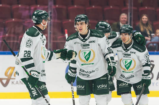Färjestads Liam Öhgren jublar