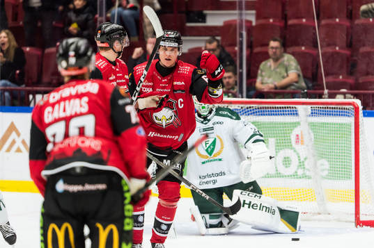 Malmö Redhawks Fredrik Händemark jublar