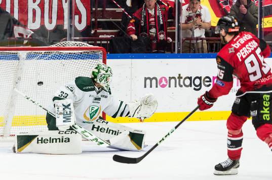 Färjestads målvakt Maxime Lagacé och Malmö Redhawks