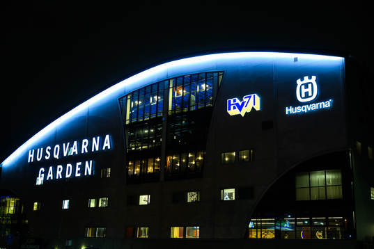 Exteriör av Husqvarna Garden innan ishockeymatchen i SHL