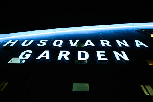 Exteriör av Husqvarna Garden innan ishockeymatchen i SHL