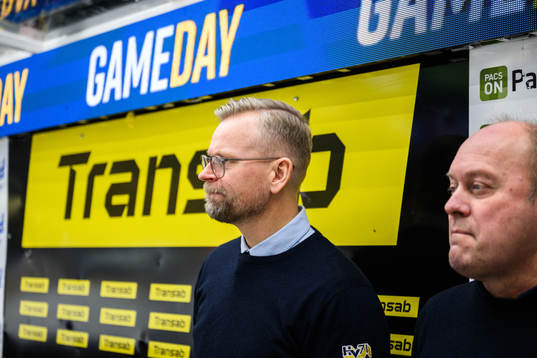 HV71s assisterande tränare Johan Davidsson
