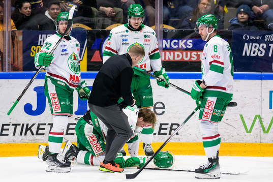Rögles Simon Ryfors har ont