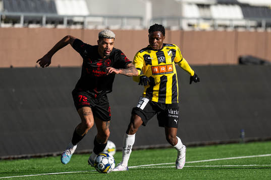 Midtjyllands Jose Carlos Juninho och Häckens Severin Nioule