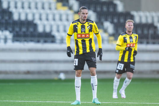 Häckens Amor Layouni