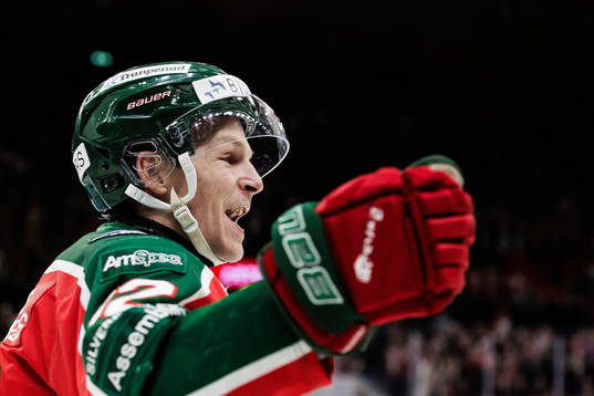 Frölundas Max Friberg jublar
