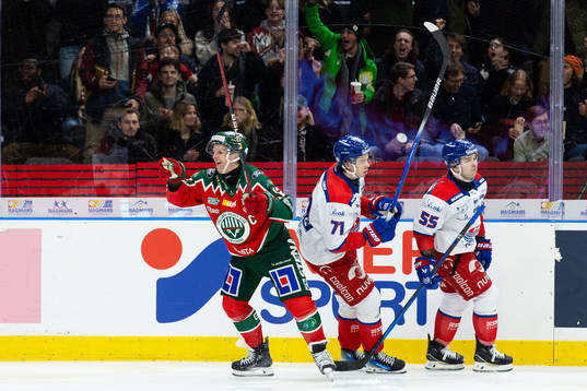 Frölundas Max Friberg jublar
