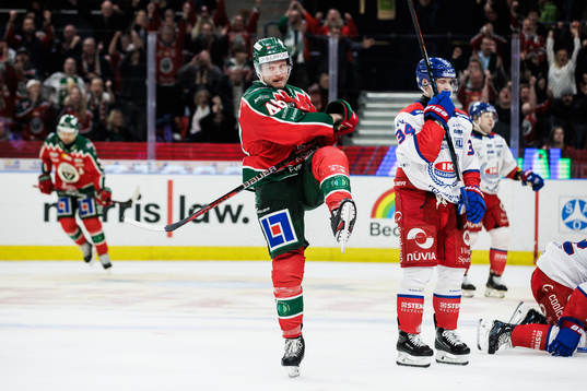 Frölundas Carl Klingberg jublar