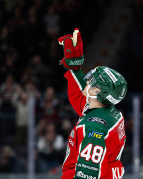 Frölundas Carl Klingberg jublar