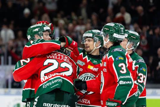 Frölundas Carl Klingberg jublar