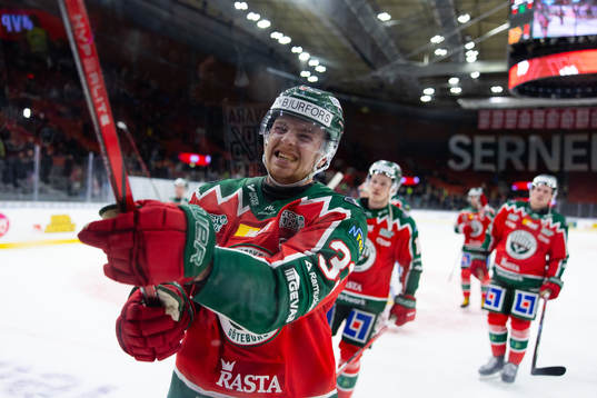 Frölundas Linus Högberg jublar