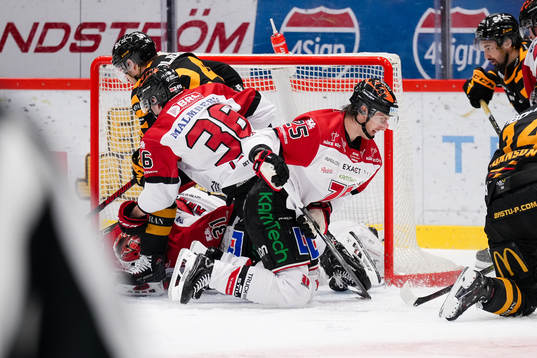 Örebros Philip Holm