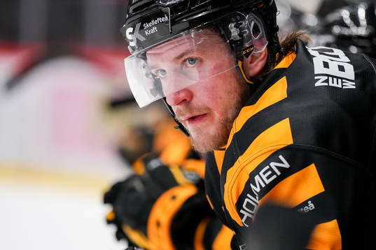 Skellefteås Jonathan Pudas deppar