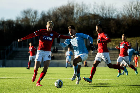 Silkeborgs Alexander Busch och Malmö FFs Stefano Vecchia