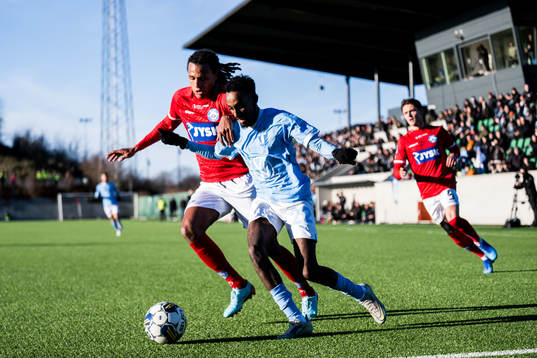 Silkeborgs Robin Østrøm och Malmö FFs Taha Ali