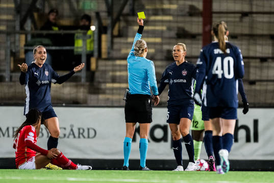 Jessica Wik of FC Rosengård looks dejected