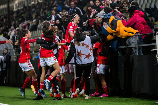 Marie Alidou of Benfica celebrates