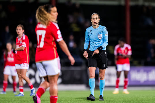 Referee Ivana Martincic