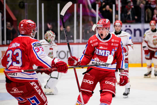 Timrås Sebastian Hartmann jublar