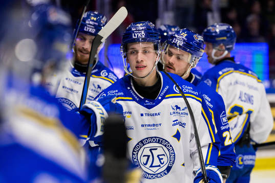 Leksands Lukas Vejdemo jublar