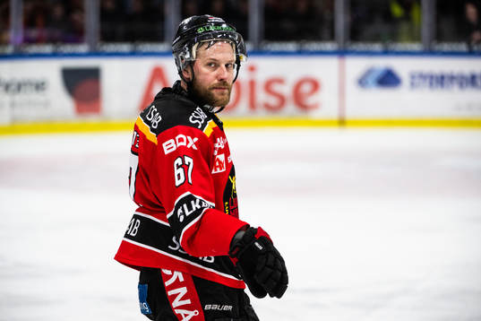 Luleås Linus Omark deppar