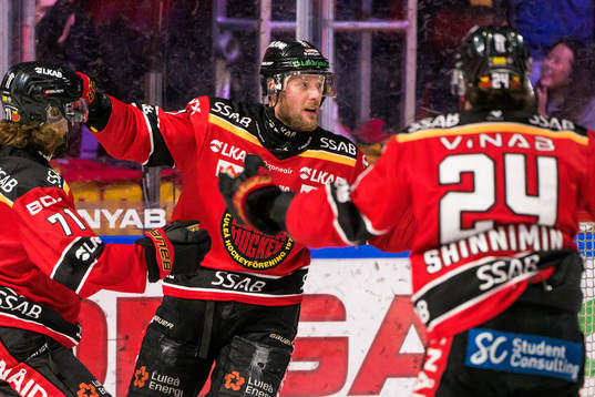 Luleås Linus Omark jublar