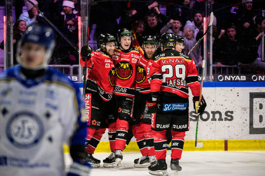 Luleås Einar Emanuelsson, Pontus Andreasson, Linus Omark