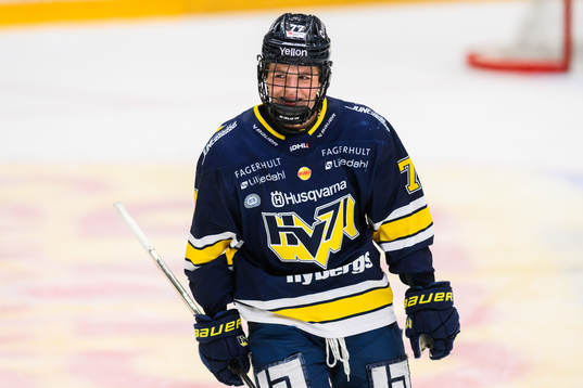 HV71s Mira Jungåker jublar