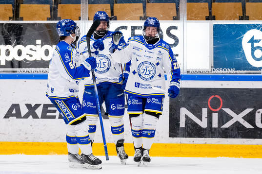 Leksands Emilie Kruse Johansen jublar