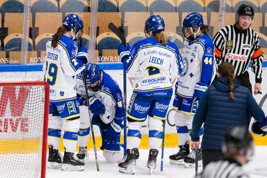 Leksands Lore Baudrit har ont