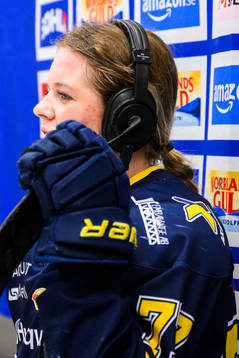 HV71s Mira Jungåker